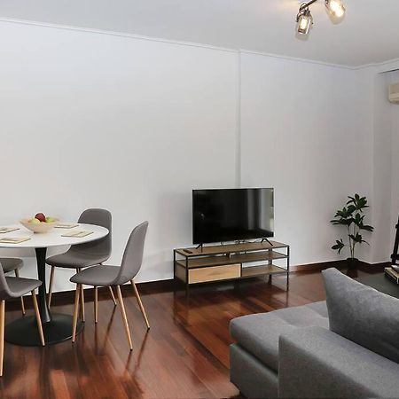 Charming Apartment Near Center Aten Exteriör bild