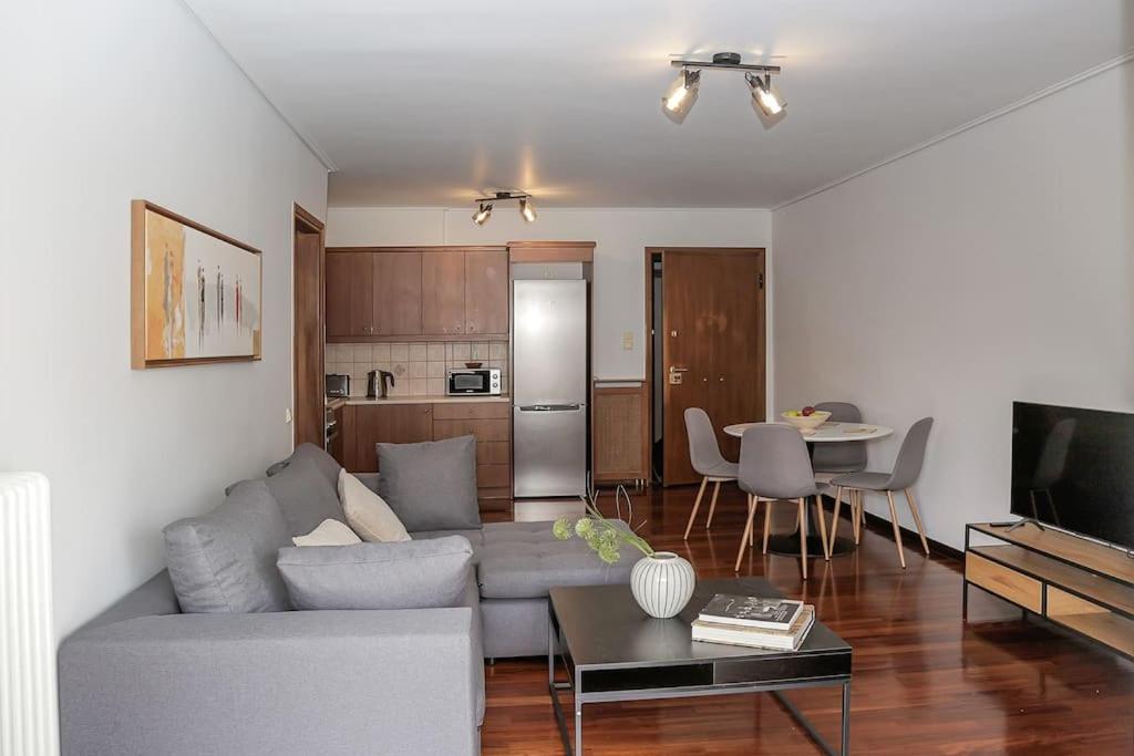 Charming Apartment Near Center Aten Exteriör bild